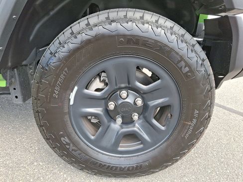 Used 2025 Jeep Wrangler Sport image 8