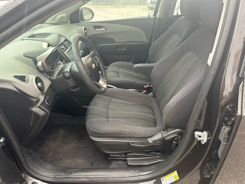 Used 2015 Chevrolet Sonic LT image 11