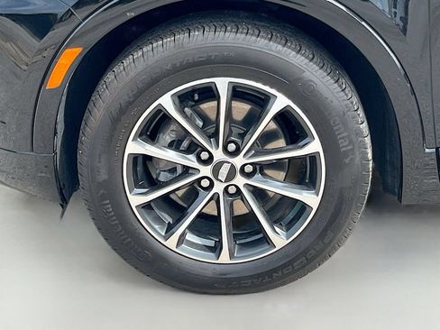 Used 2025 Cadillac XT4 Sport w/ Cold Weather Package FWD image 32