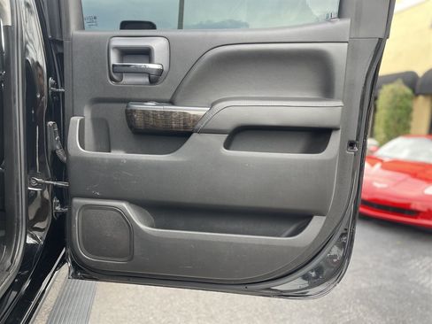 Used 2015 GMC Sierra 2500 Denali w/ Duramax Plus Package AWD/4WD image 44