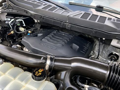 Used 2023 Ford F150 Lariat AWD/4WD image 32