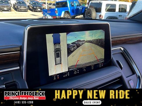 Used 2024 Chevrolet Suburban High Country w/ Advanced Technology Package image 19