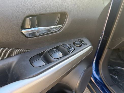 Used 2020 Nissan Kicks SV image 18