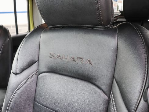 Used 2023 Jeep Wrangler Sahara w/ Cold Weather Group image 34