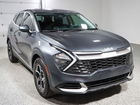 Used 2023 Kia Sportage LX FWD image 5