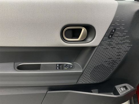 Certified 2025 MINI Cooper S image 19