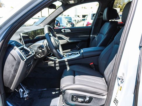 New 2027 BMW X7 M60i AWD/4WD image 16