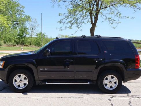 Used 2010 Chevrolet Tahoe LT w/ Luxury Package image 8