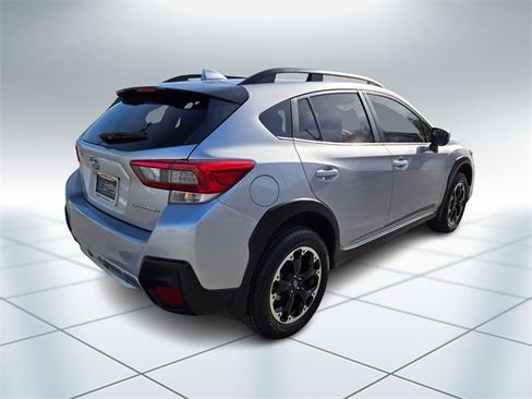 Used 2023 Subaru Crosstrek 2.0i Premium image 4