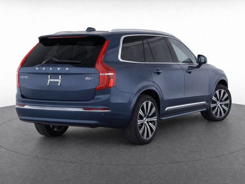 Used 2024 Volvo XC90 B6 Plus w/ Protection Package Premier AWD/4WD image 4