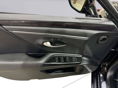 Used 2020 Lexus ES 350 w/ Premium Package FWD image 16
