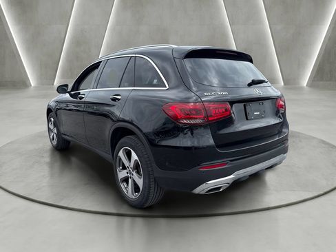 Used 2022 Mercedes-Benz GLC 300 4MATIC w/ Premium Package Lite image 5