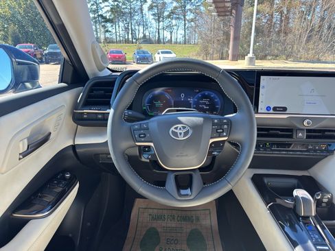 New 2026 Toyota Crown Limited image 21