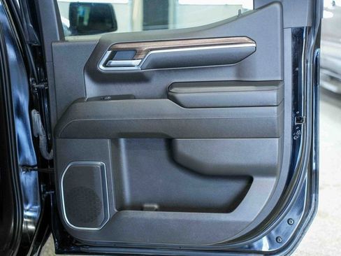 Used 2023 Chevrolet Silverado 1500 LT image 17