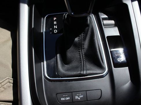 Used 2024 Dodge Hornet R/T w/ R/T Blacktop Package image 10