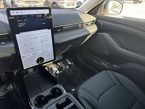 New 2025 Ford Mustang Mach-E Premium image 24