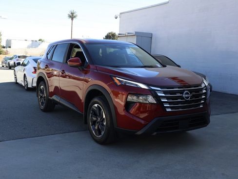 New 2026 Nissan Rogue SV image 2