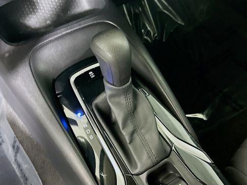 Used 2021 Toyota Corolla LE FWD image 20