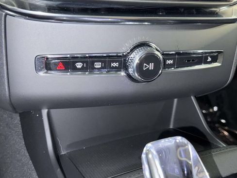 Used 2026 Volvo XC90 B6 Plus AWD/4WD image 25