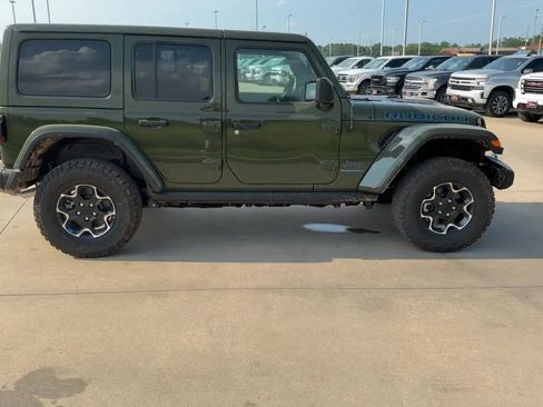 New 2023 Jeep Wrangler Unlimited Rubicon 4xe w/ Cold Weather Group image 9