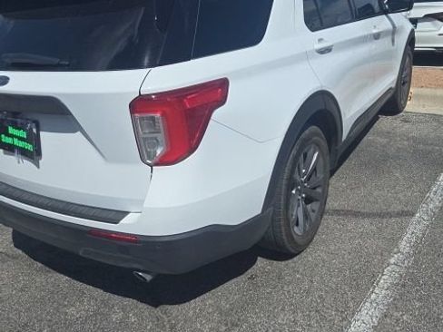 Used 2021 Ford Explorer XLT w/ Equipment Group 202A RWD image 6