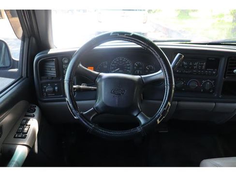 Used 2002 Chevrolet Suburban LS w/ Trailer Pkg AWD/4WD image 10
