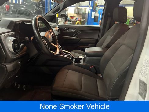 Used 2023 Chevrolet Colorado LT image 11