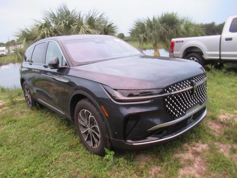 Certified 2024 Lincoln Nautilus Premier w/ Equipment Group 102A AWD/4WD image 1