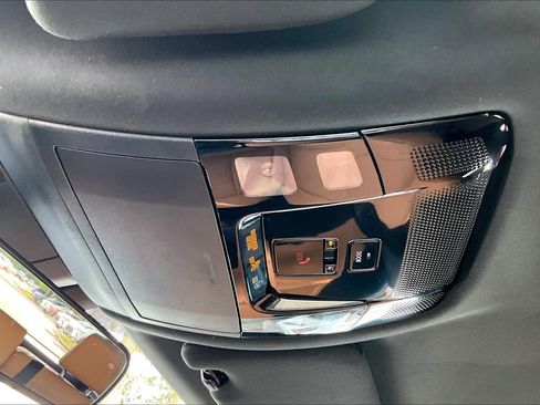 Used 2025 Lexus RX 350 FWD w/ Technology Package image 32