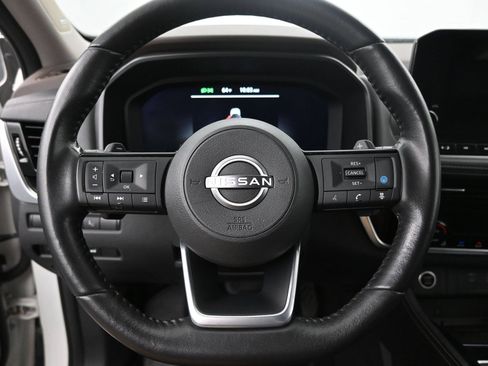 Used 2023 Nissan Rogue Platinum w/ Platinum Premium Package AWD/4WD image 13