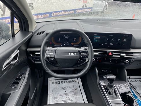 Used 2026 Kia Sportage LX AWD/4WD image 19
