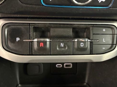 Used 2021 GMC Acadia SLE w/ Driver Convenience Package FWD image 30