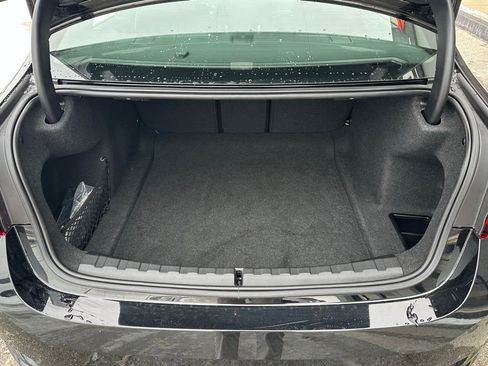 Used 2023 BMW 330i Sedan w/ Premium Package image 23