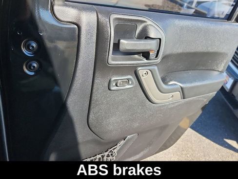 Used 2013 Jeep Wrangler Unlimited Sport w/ PWR Convenience Group image 14