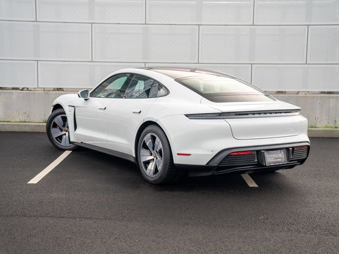Used 2021 Porsche Taycan 4S image 3