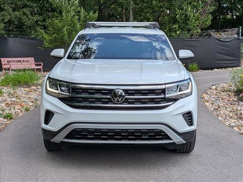 Certified 2023 Volkswagen Atlas Cross Sport SE w/ Black Wheel Package AWD/4WD image 9