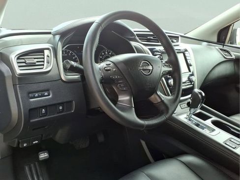 Used 2023 Nissan Murano SV AWD/4WD image 13