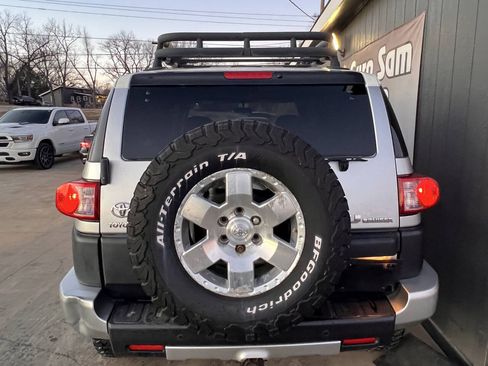 Used 2008 Toyota FJ Cruiser 4WD image 6