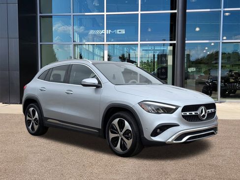 Used 2025 Mercedes-Benz GLA 250 GLA 250 image 3
