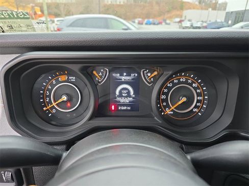 Used 2024 Jeep Wrangler Sport S image 27