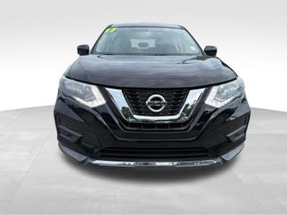 Used 2017 Nissan Rogue S FWD video 3