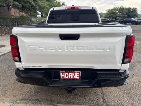 Used 2023 Chevrolet Colorado Z71 w/ Z71 Convenience Package 2 AWD/4WD image 6