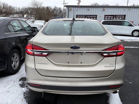 Used 2018 Ford Fusion SE w/ Equipment Group 602A image 4