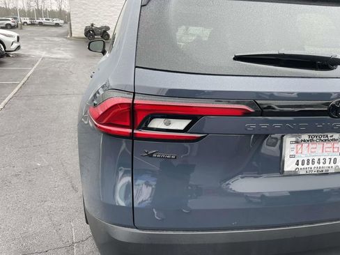 Used 2026 Toyota Grand Highlander XLE image 20