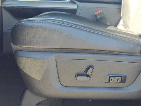 Used 2017 RAM 1500 Sport image 11