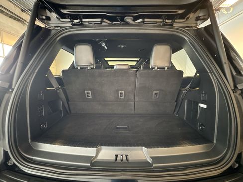 Used 2022 Ford Expedition Limited image 25