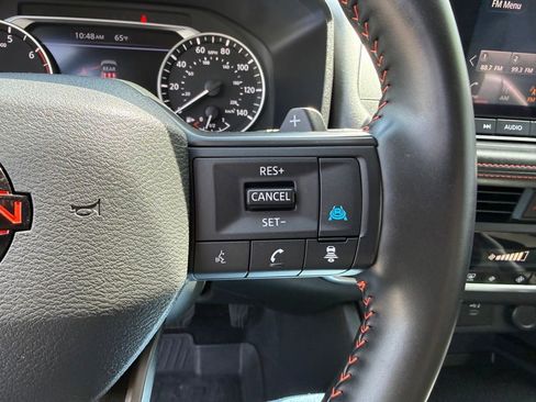Used 2025 Nissan Rogue SV AWD/4WD image 27