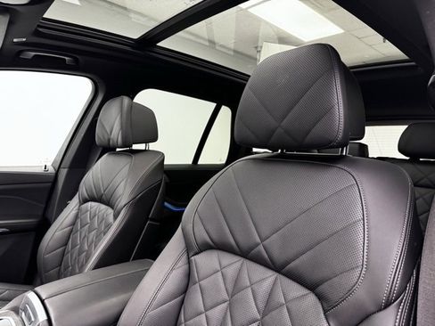 Used 2024 BMW X5 xDrive40i image 17