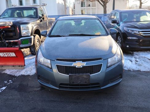 Used 2012 Chevrolet Cruze Eco image 2
