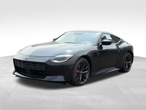 Used 2024 Nissan Z Performance w/ Floor Mat Package RWD image 3